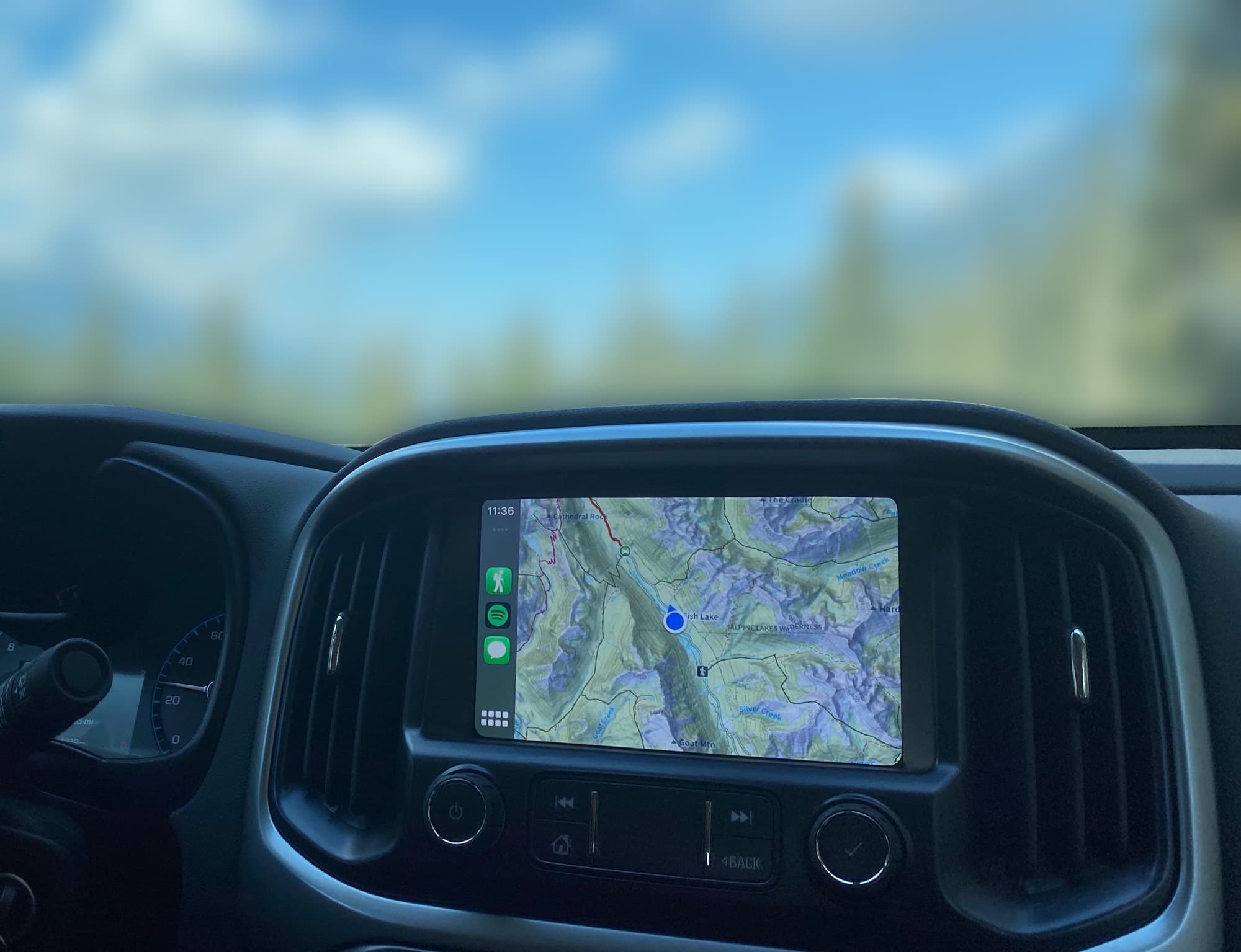 SCREENSHOT: CarPlay dash running the topo + route